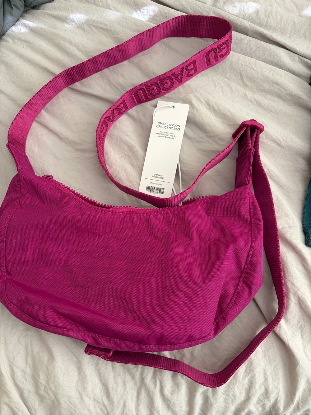 BAGGU Hot Pink Crossbody Crescent Bag SMALL